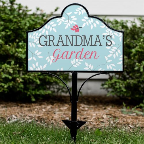 Personalized Grandmas Garden Magnetic Sign